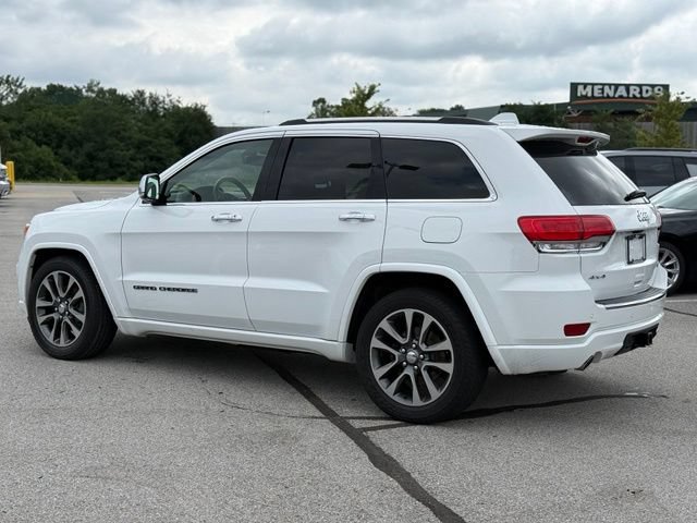 Used 2017 Jeep Grand Cherokee Overland AWD/4WD image 3