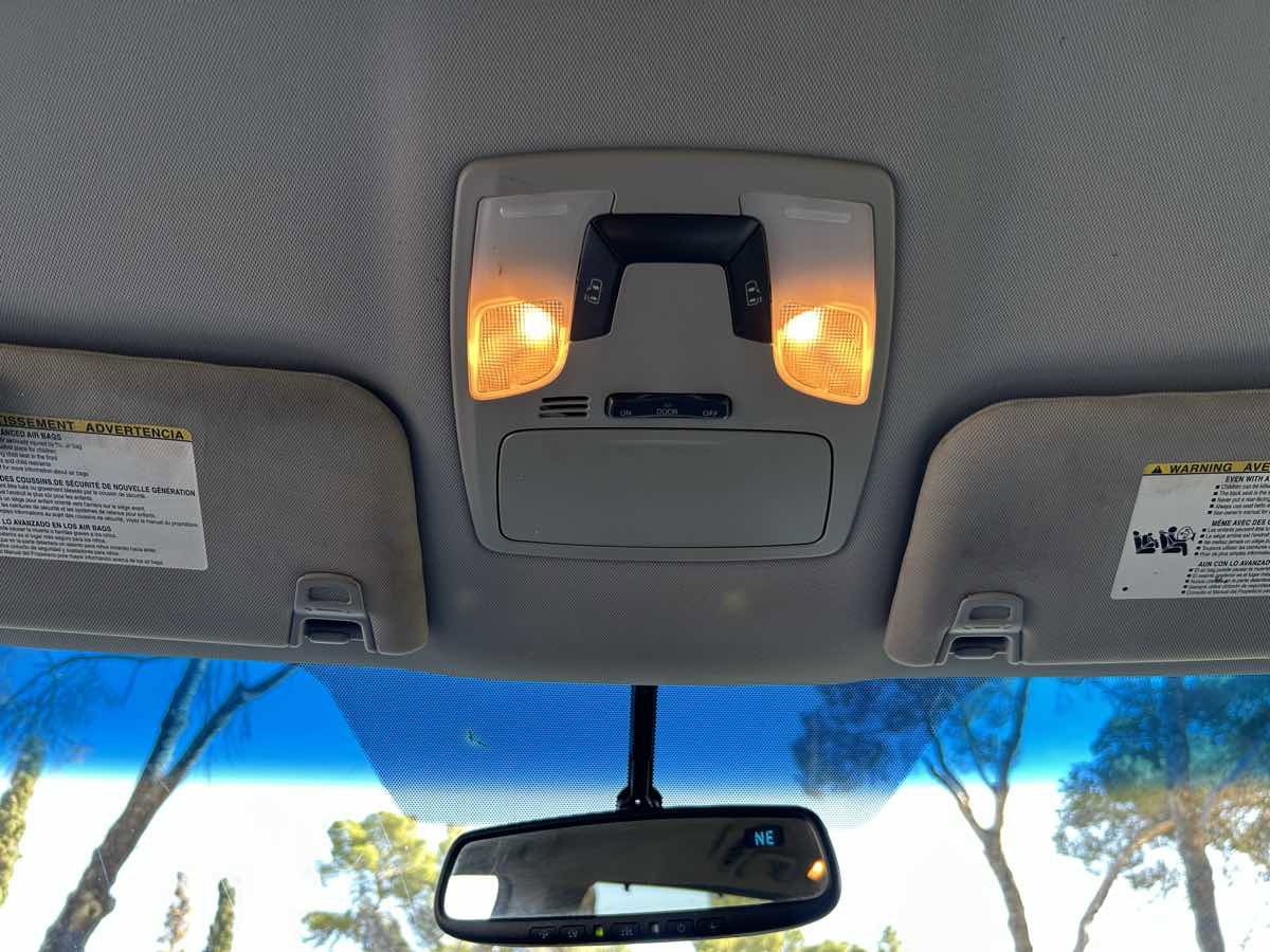 Used 2015 Toyota Sienna LE FWD image 13