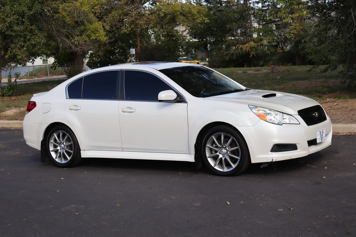 Used 2010 Subaru Legacy 2.5GT Limited AWD/4WD image 2
