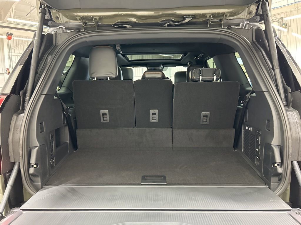 New 2025 Ford Expedition Tremor image 30