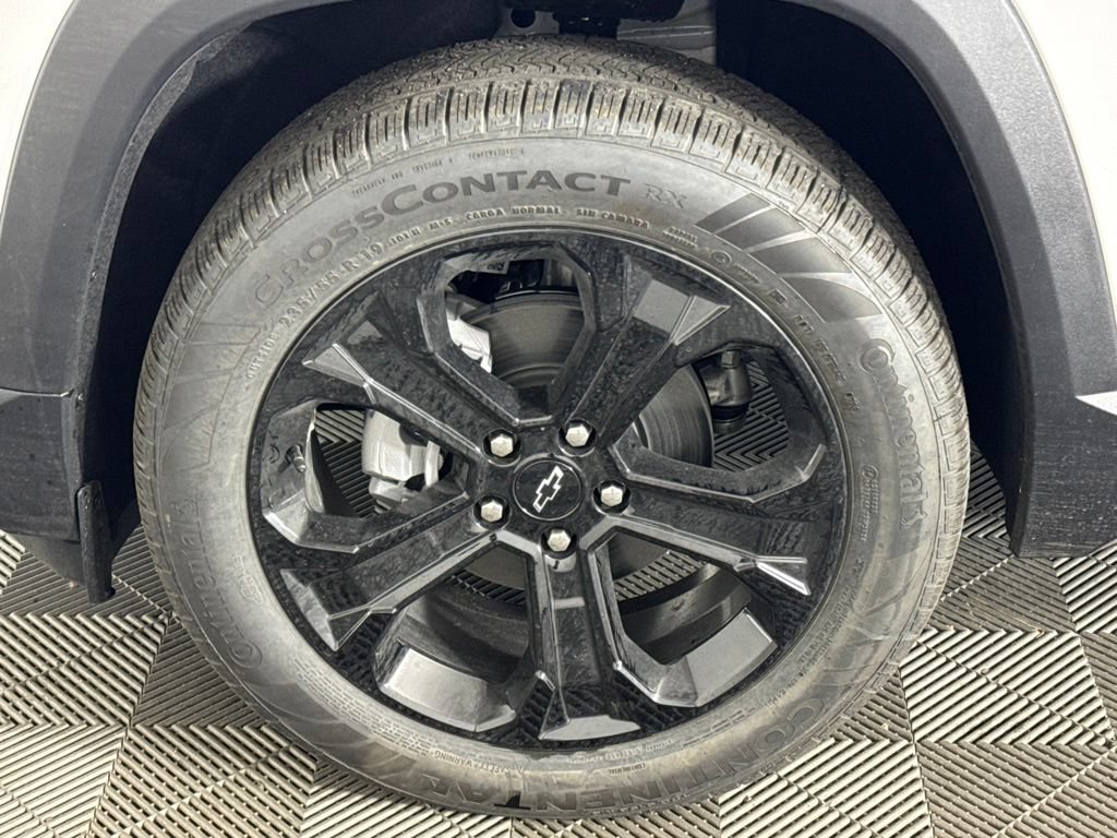 New 2026 Chevrolet Equinox LT w/ Convenience Package II AWD/4WD image 40
