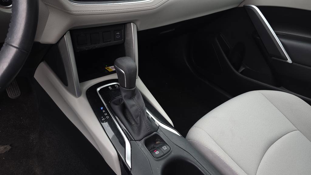 Used 2023 Toyota Corolla Cross LE image 24