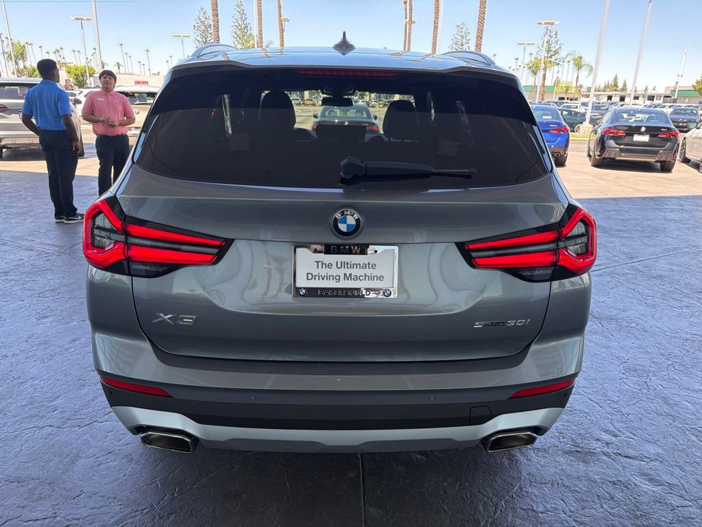 Used 2023 BMW X3 sDrive30i w/ Premium Package RWD image 4