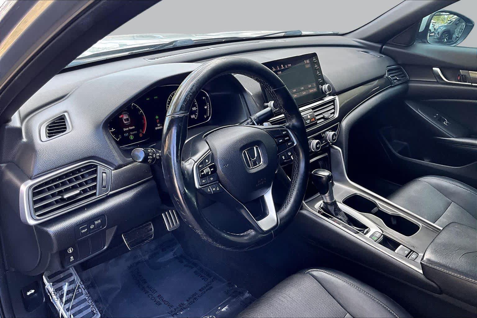 Used 2018 Honda Accord Sport image 18