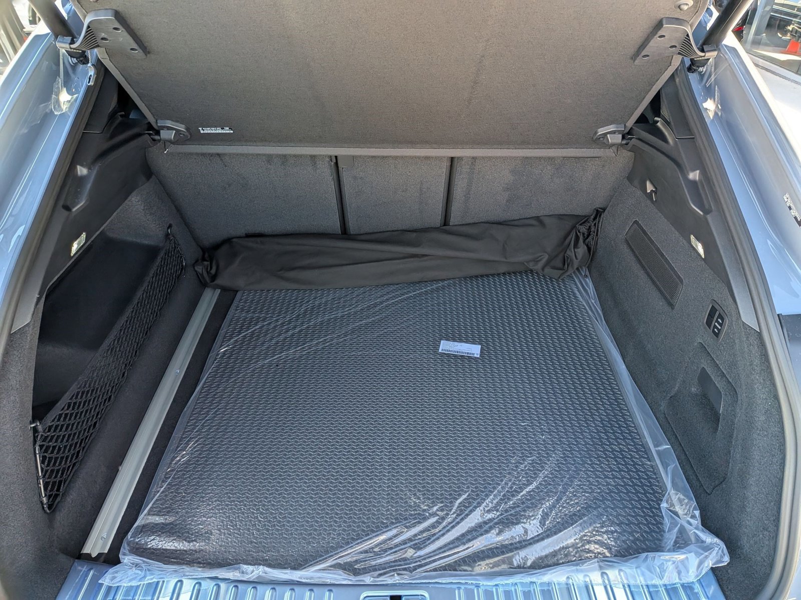 New 2026 Porsche Cayenne Coupe image 23