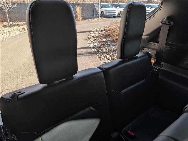 Used 2024 Mitsubishi Outlander SE image 16
