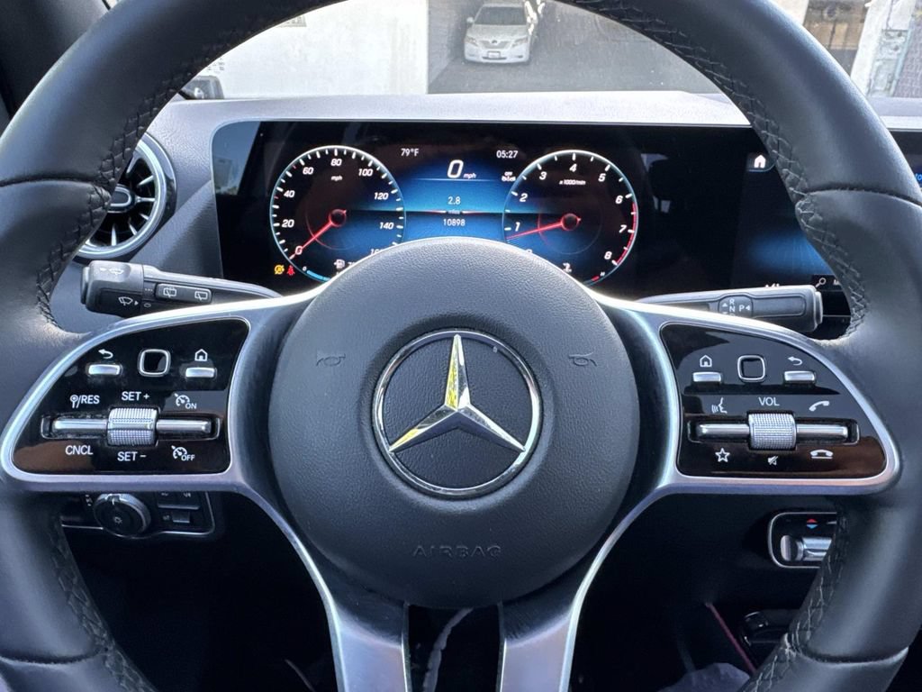 Used 2023 Mercedes-Benz GLA 250 image 17
