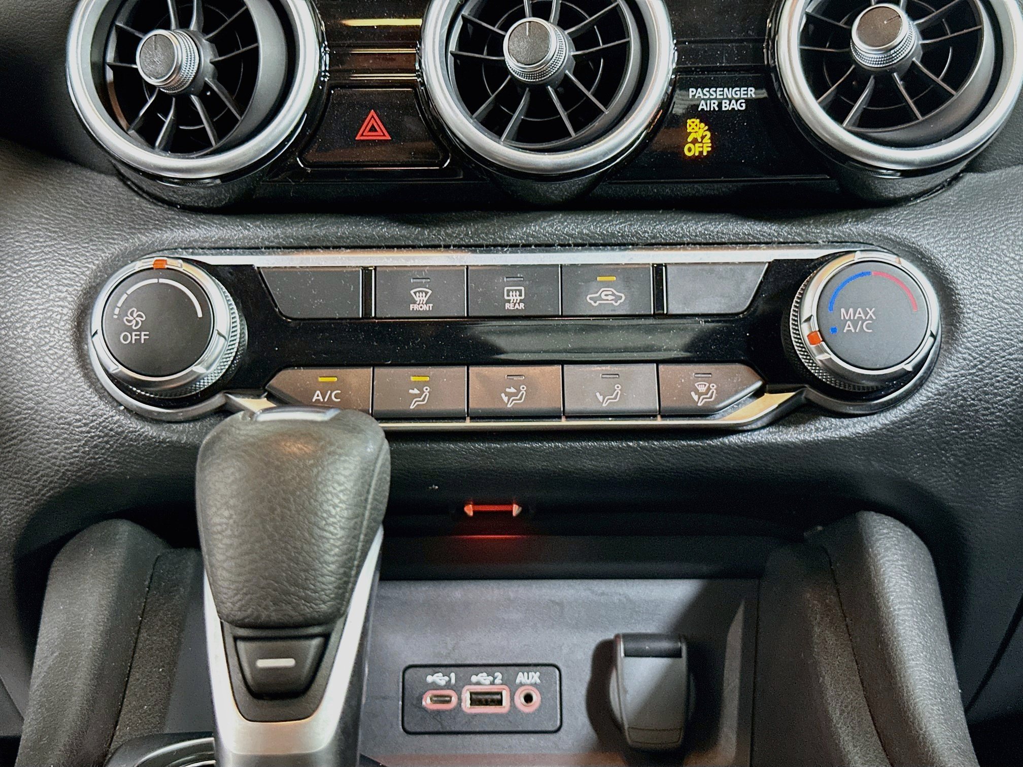 Used 2025 Nissan Sentra SV FWD image 23