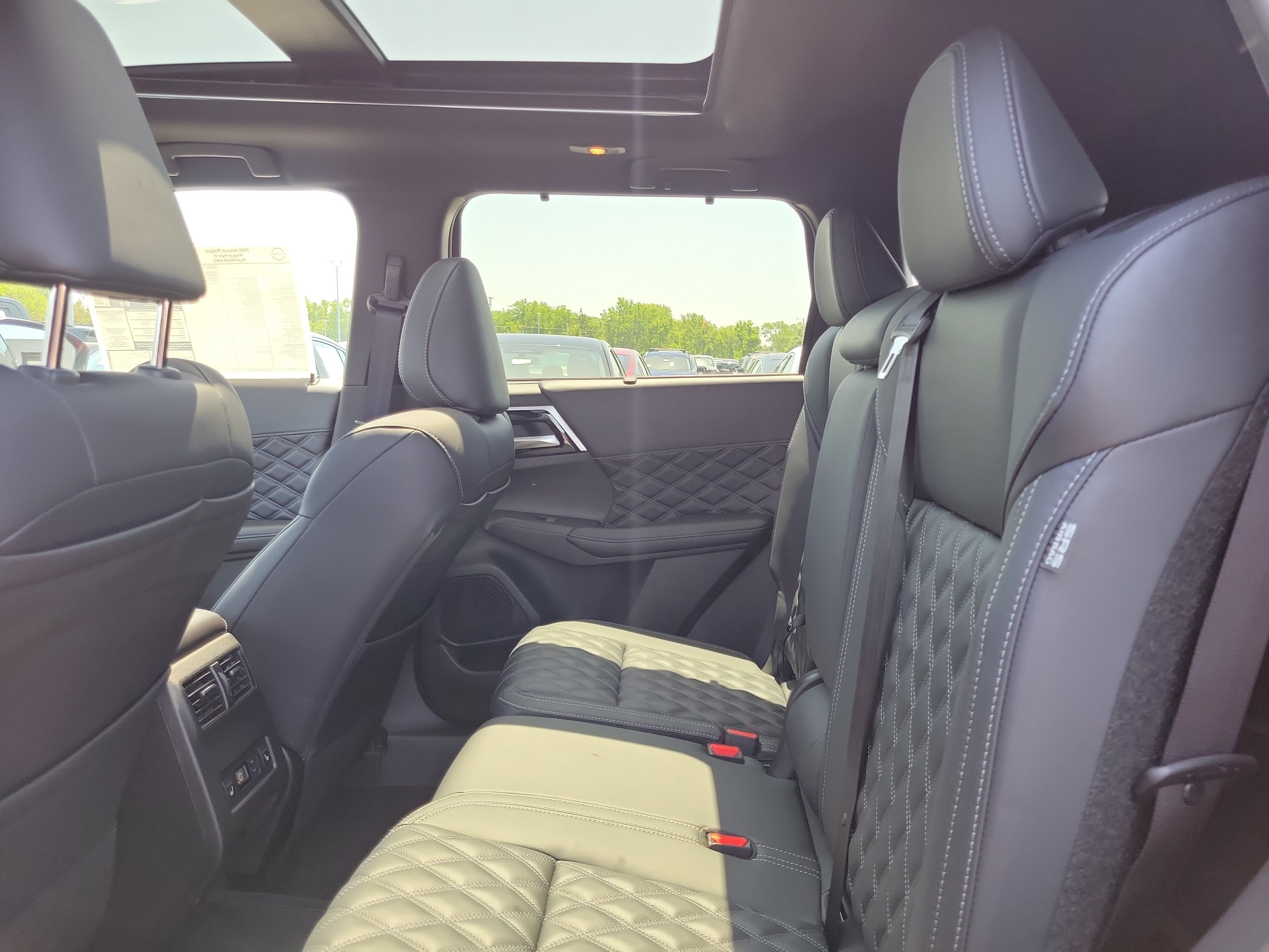 New 2026 Nissan Rogue Platinum AWD/4WD image 11