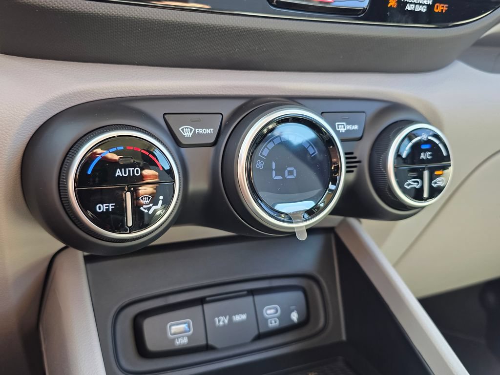New 2026 Hyundai Venue SEL FWD image 24