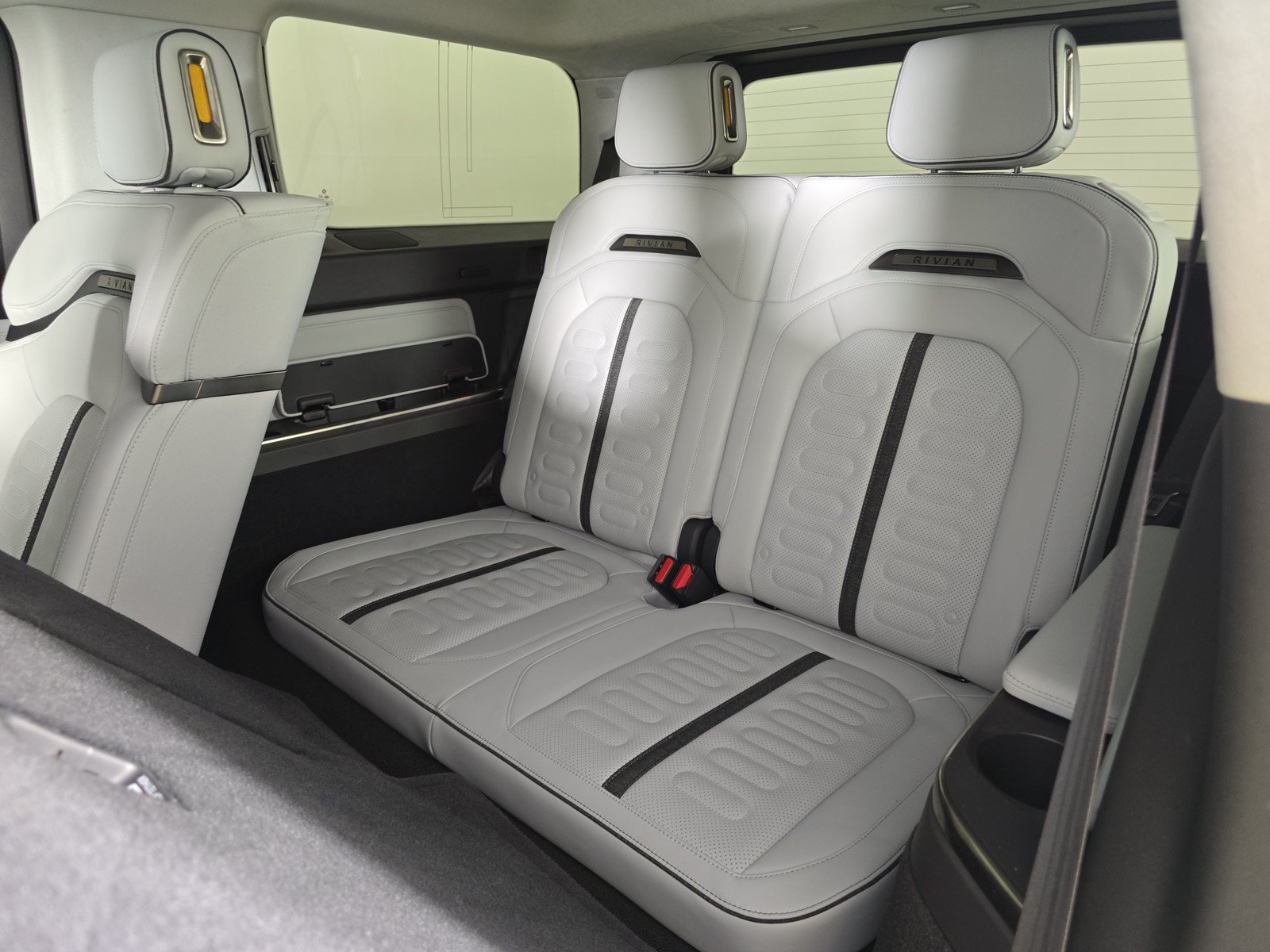 Used 2023 Rivian R1S Launch Edition AWD/4WD image 22