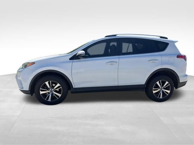 Used 2018 Toyota RAV4 XLE FWD image 7