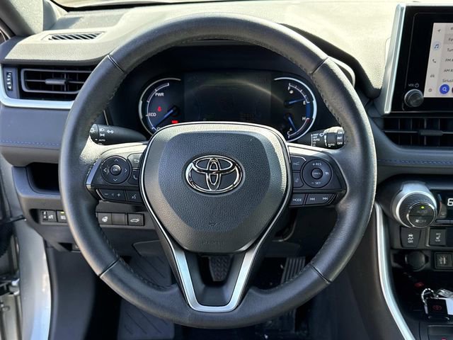 Used 2023 Toyota RAV4 SE w/ Convenience Package image 19