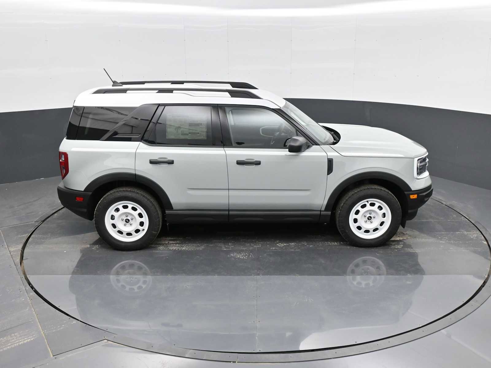 New 2024 Ford Bronco Sport Heritage w/ Heritage Convenience Package image 24