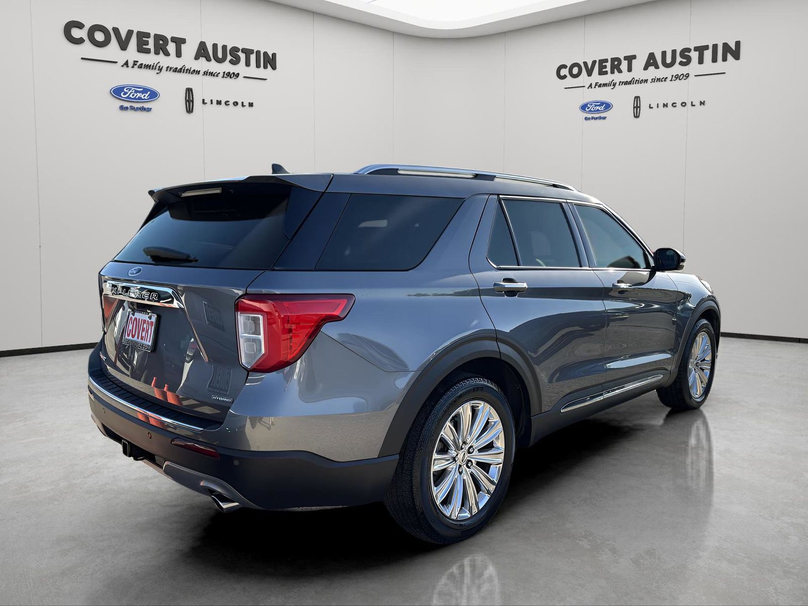 Used 2021 Ford Explorer Limited w/ Hybrid Equipment Group 310A image 5