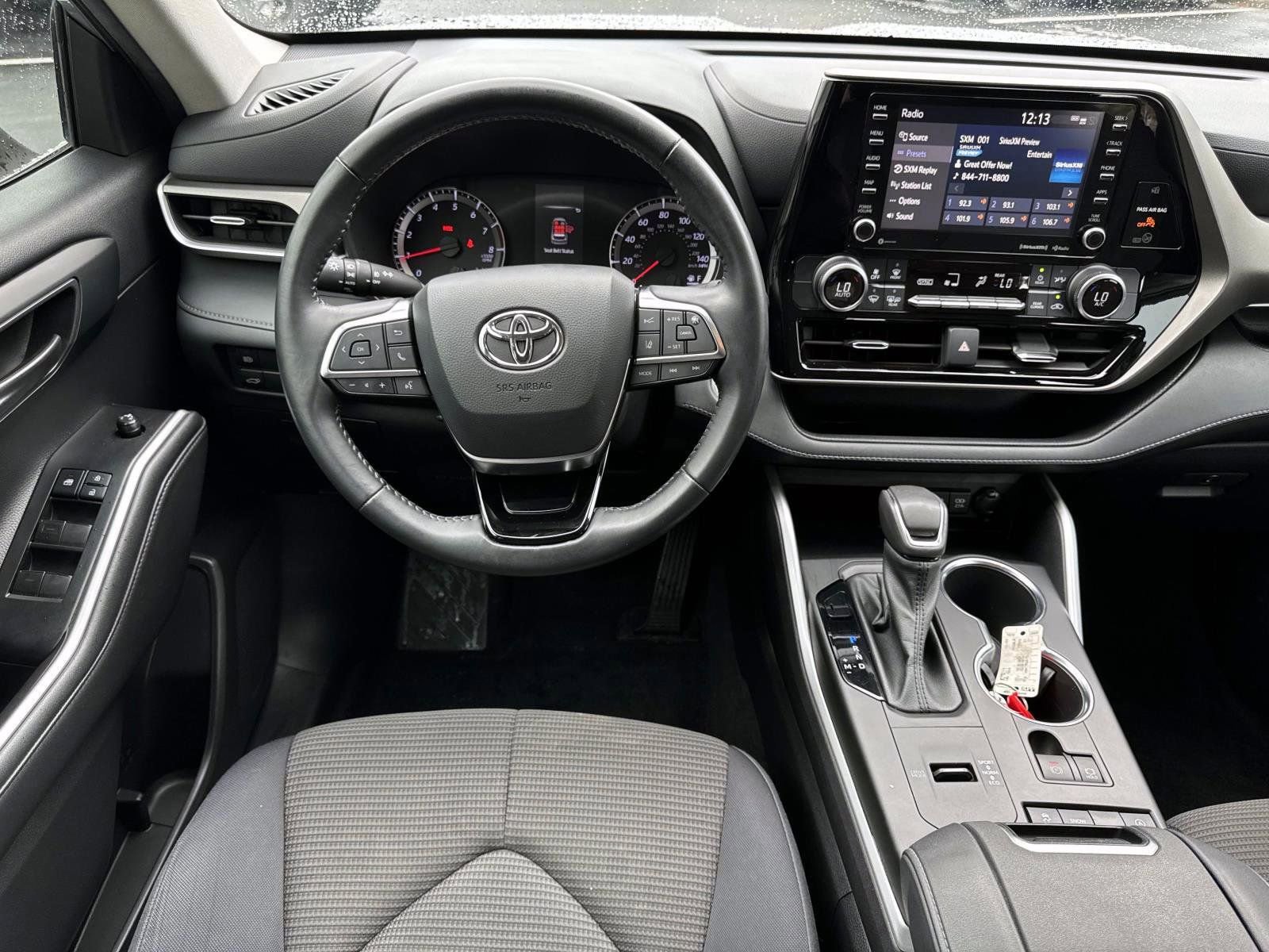 Used 2021 Toyota Highlander LE image 21