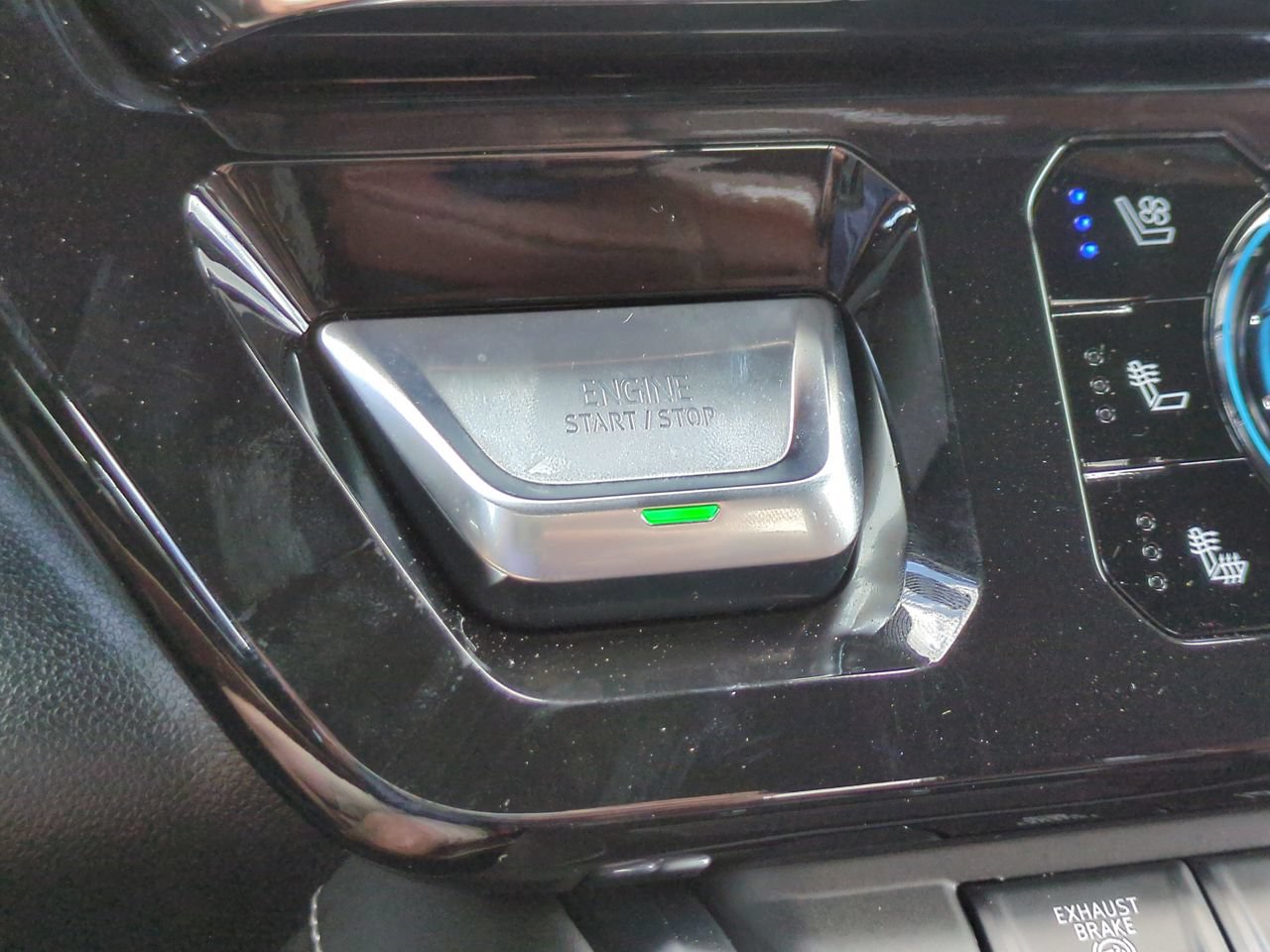 Used 2026 GMC Sierra 3500 Denali Ultimate AWD/4WD image 28