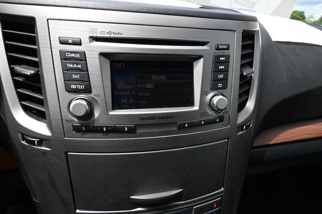 Used 2013 Subaru Outback 2.5i Limited AWD/4WD image 11