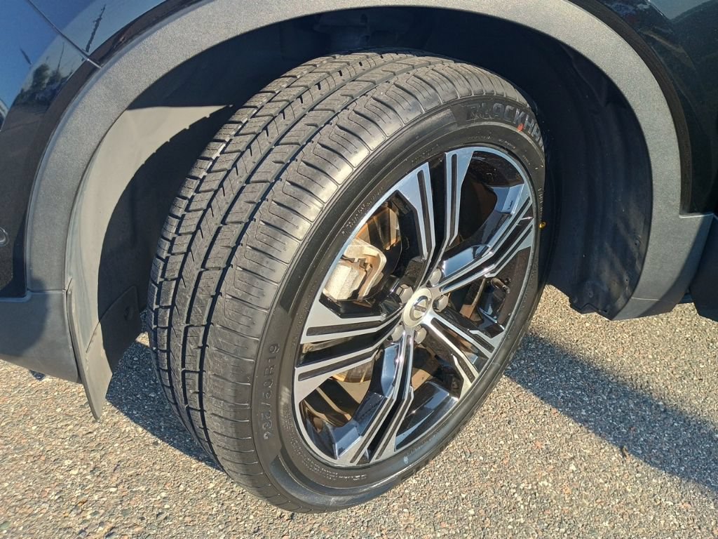 Used 2021 Volvo XC40 T5 Inscription w/ Advanced Package AWD/4WD image 10
