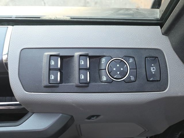 Used 2017 Ford F250 XLT w/ XLT Premium Package image 20