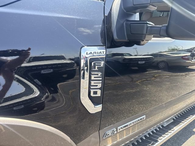 Used 2022 Ford F250 Lariat w/ Lariat Ultimate Package AWD/4WD image 12