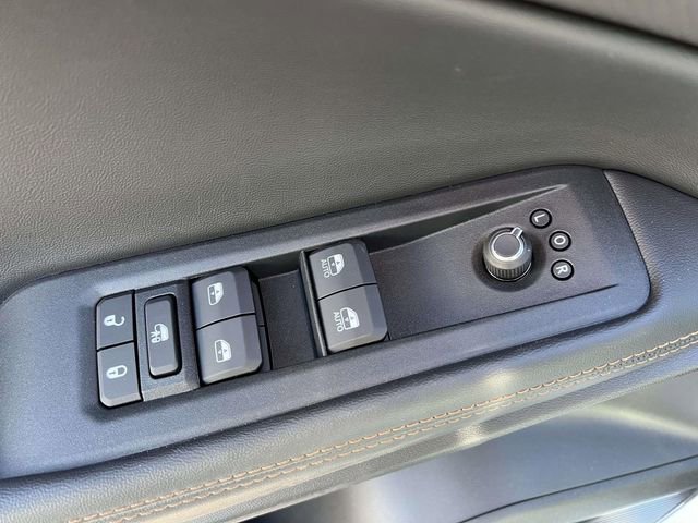 New 2026 Jeep Cherokee Overland image 13