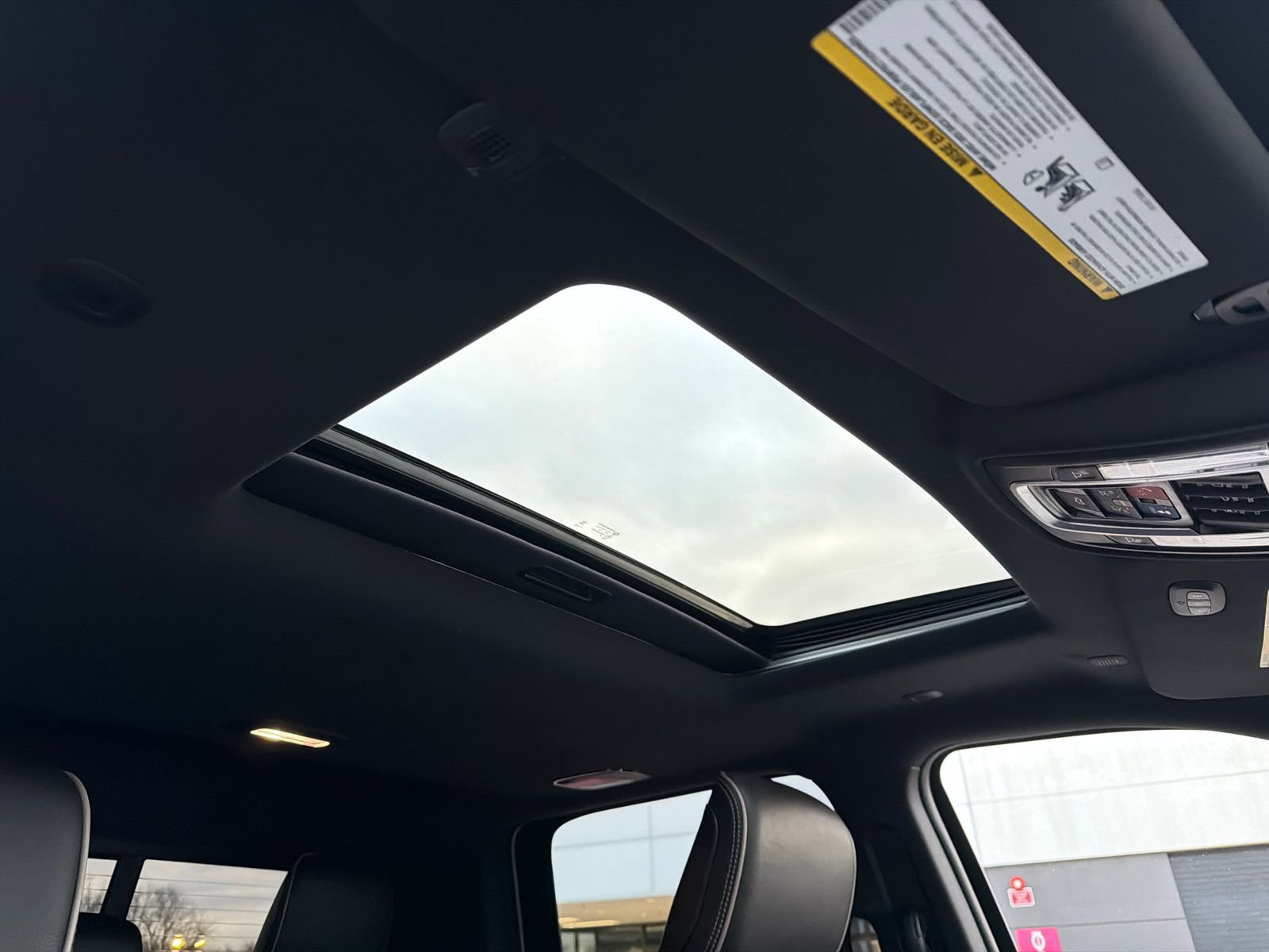 Used 2024 RAM 3500 Limited image 14