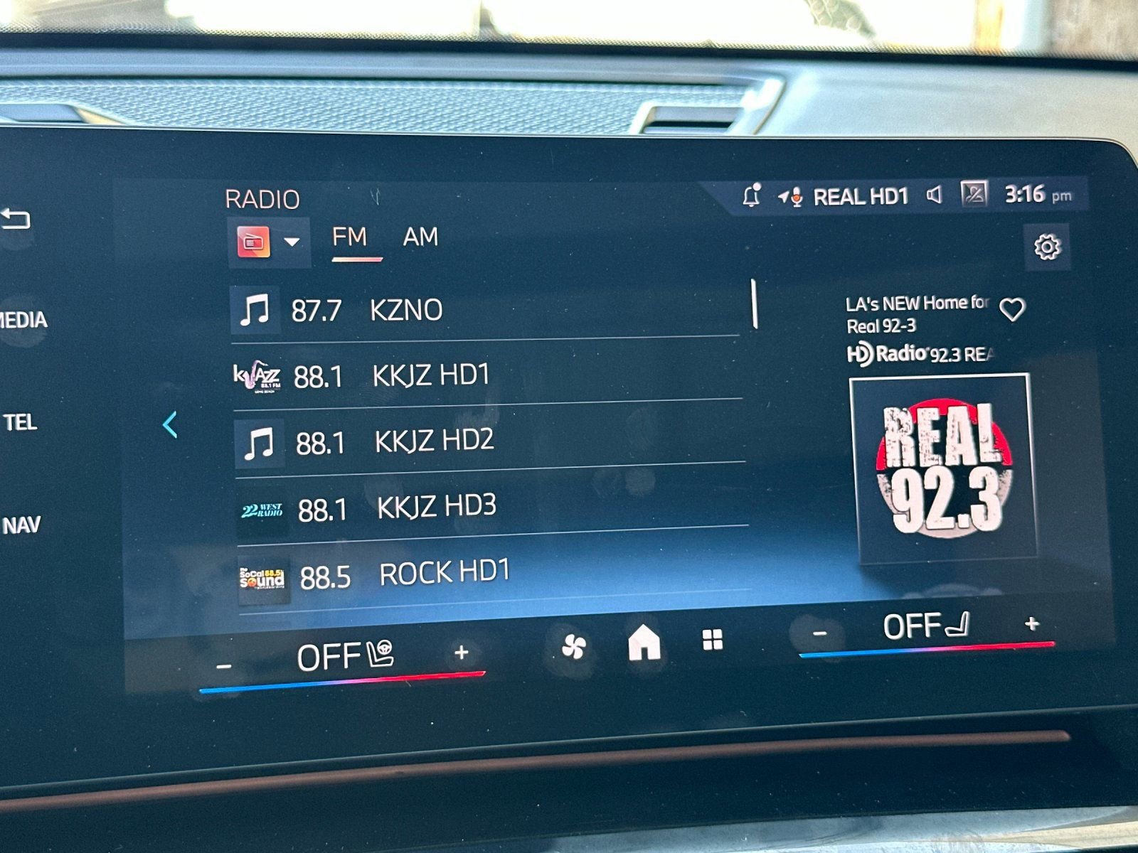 Used 2024 BMW X1 xDrive28i w/ Convenience Package AWD/4WD image 21