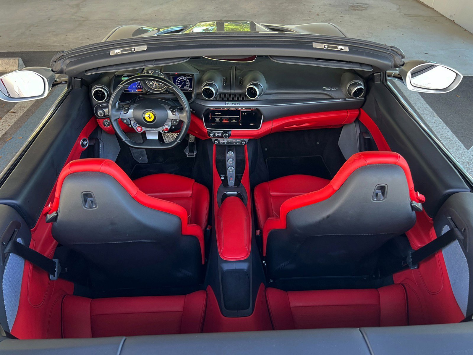 Used 2019 Ferrari Portofino image 38