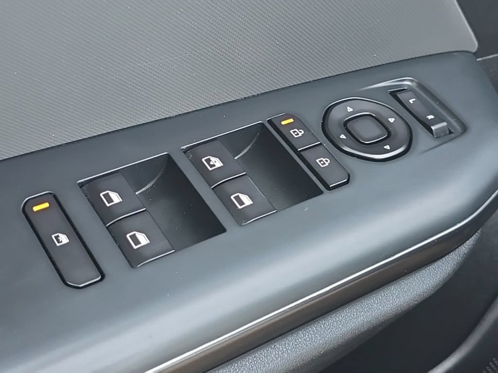 Used 2025 Kia K4 FWD image 19
