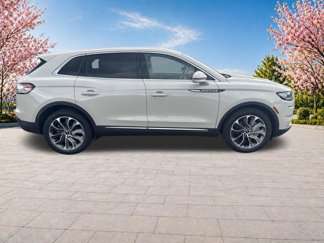 Used 2023 Lincoln Nautilus Reserve FWD image 9