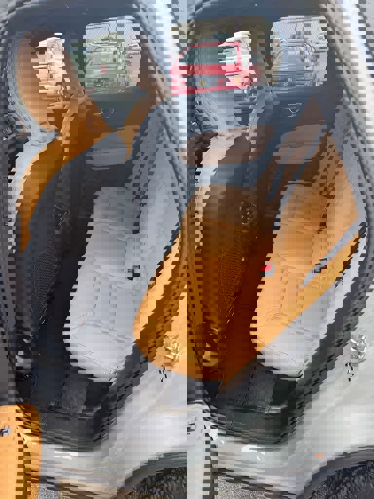 Used 2025 Volvo XC60 B5 Ultra image 14