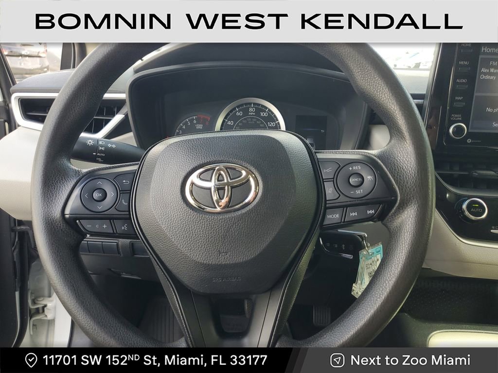 Used 2022 Toyota Corolla LE image 28