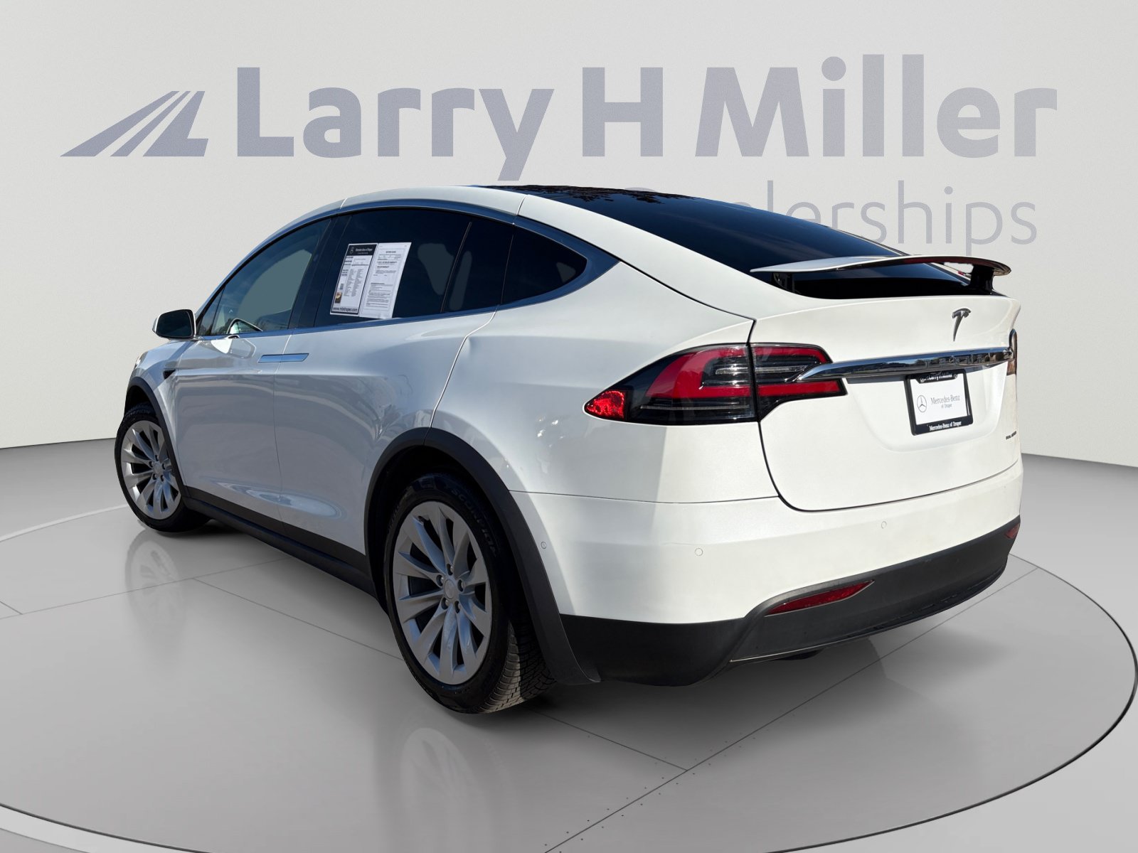 Used 2019 Tesla Model X Long Range AWD/4WD image 3