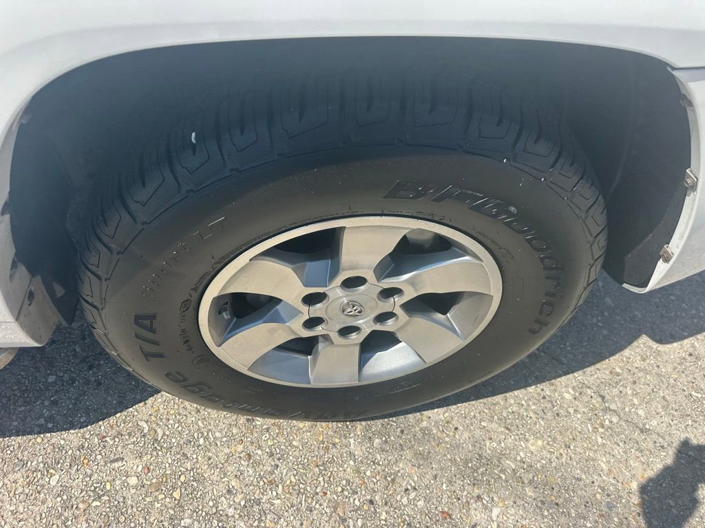 Used 2012 Toyota 4Runner SR5 w/ Convenience Pkg image 23