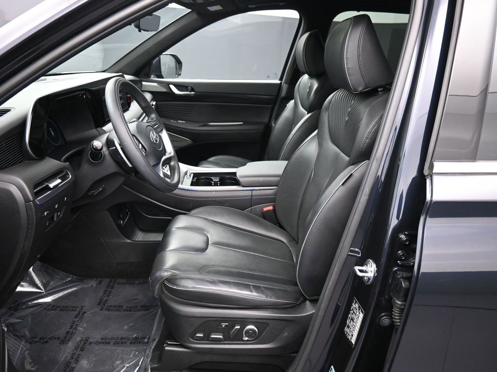 Used 2024 Hyundai Palisade Calligraphy image 19