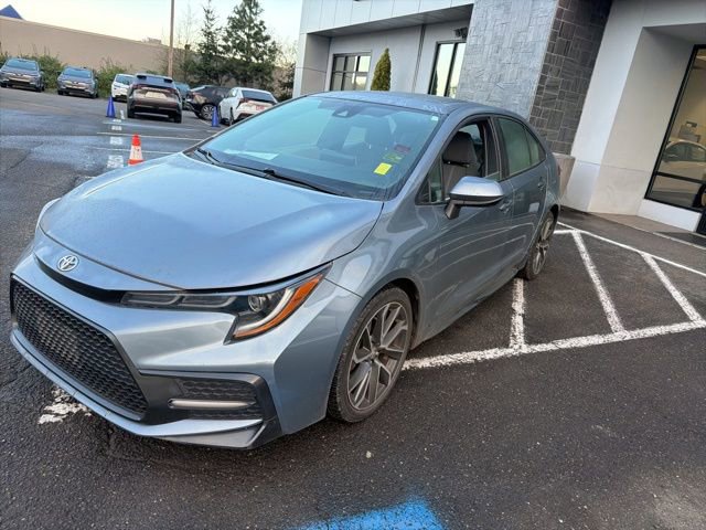 Used 2020 Toyota Corolla SE w/ SE Premium Package image 3
