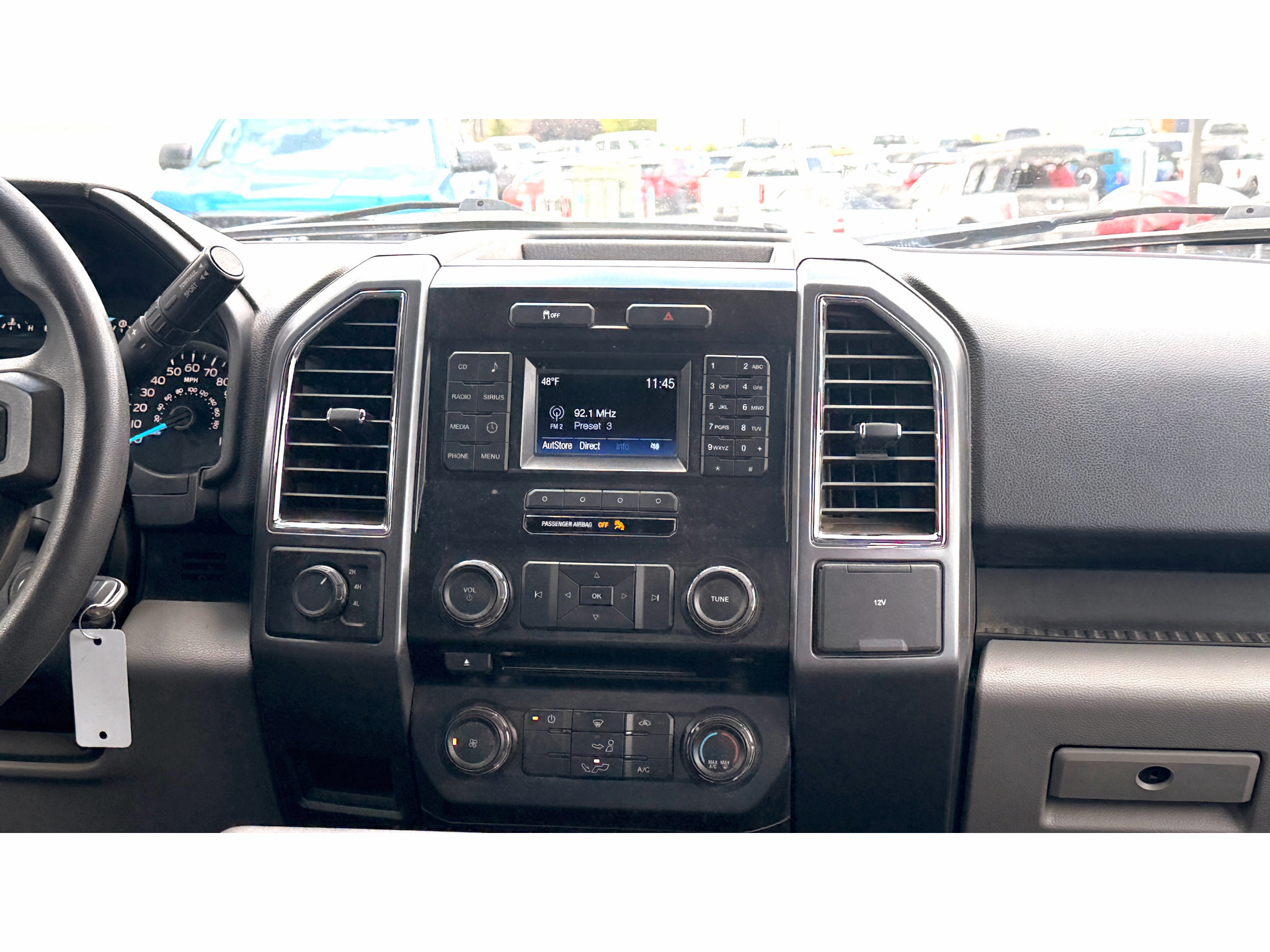 Used 2016 Ford F150 XLT AWD/4WD image 12