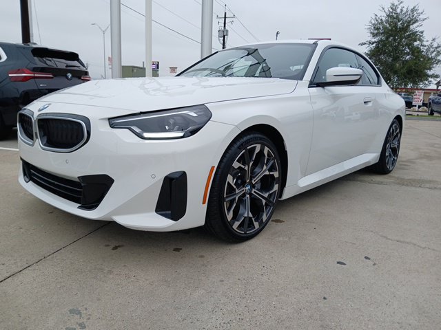 New 2026 BMW 230i Coupe RWD image 3