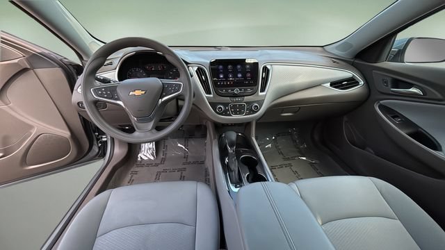Used 2024 Chevrolet Malibu LT FWD image 16