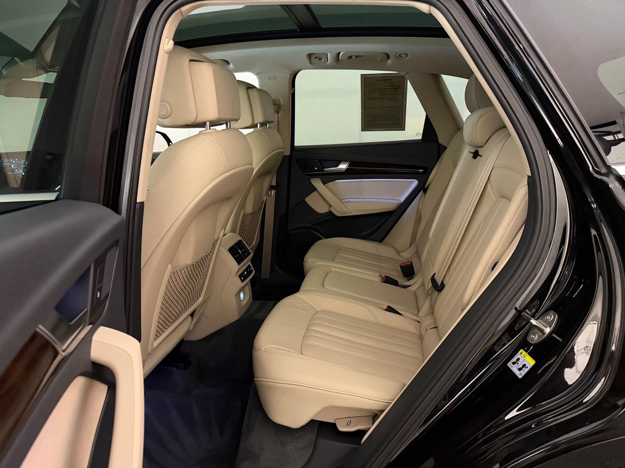 Used 2018 Audi Q5 Premium w/ Premium Plus Package AWD/4WD image 24