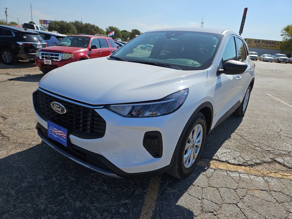 Used 2024 Ford Escape Active w/ Tech Pack #1 FWD image 4