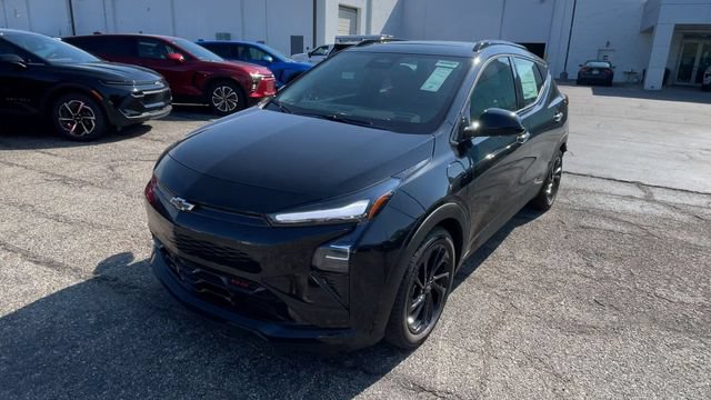New 2027 Chevrolet Bolt RS w/ Technology Package FWD image 6