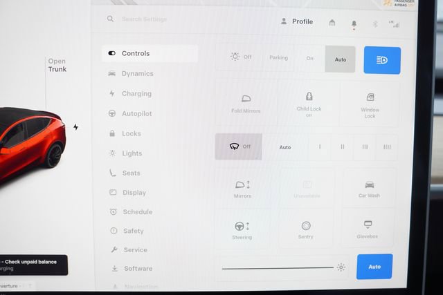 Used 2022 Tesla Model Y Performance image 28