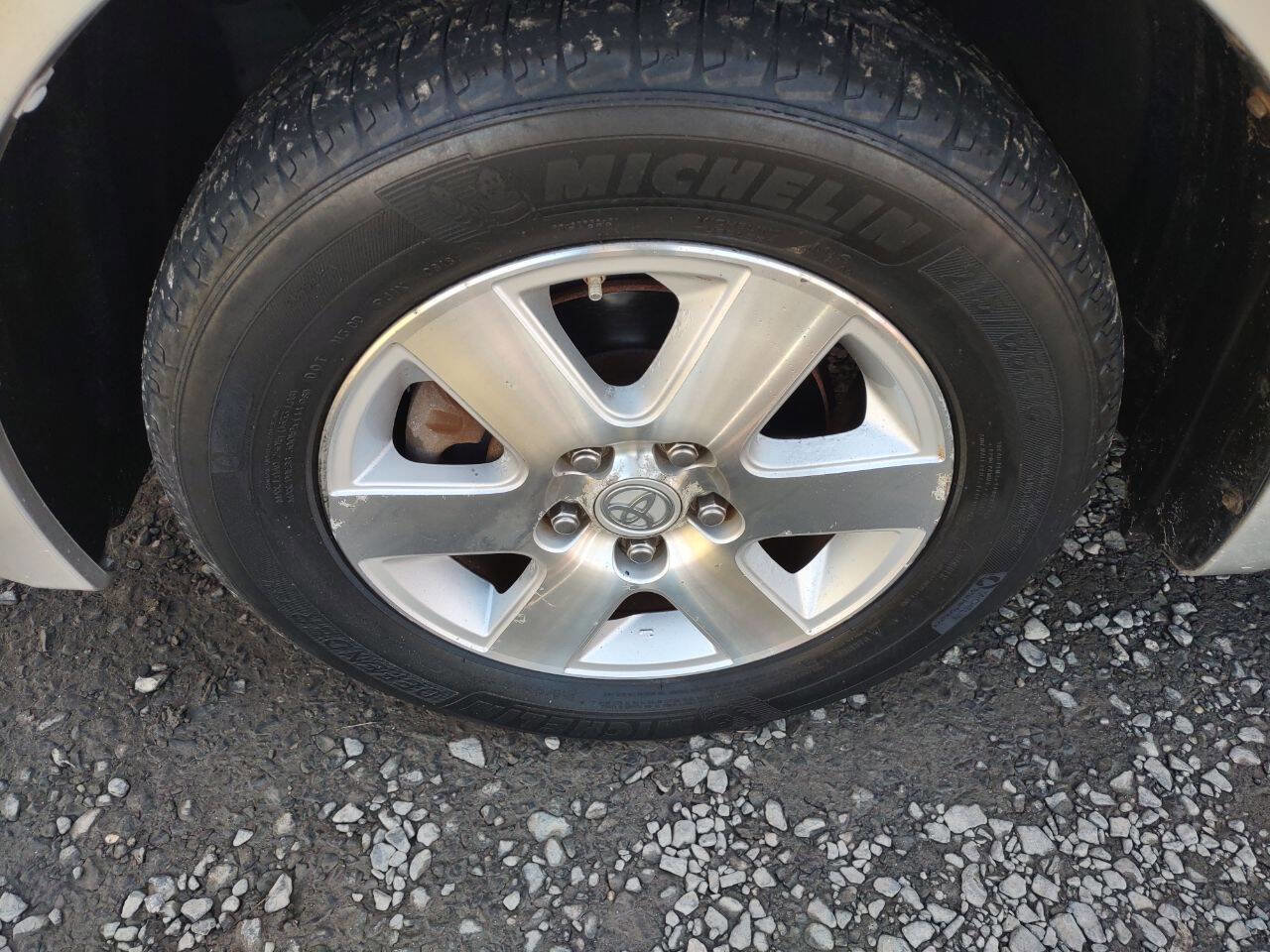 Used 2008 Toyota Sienna XLE image 30