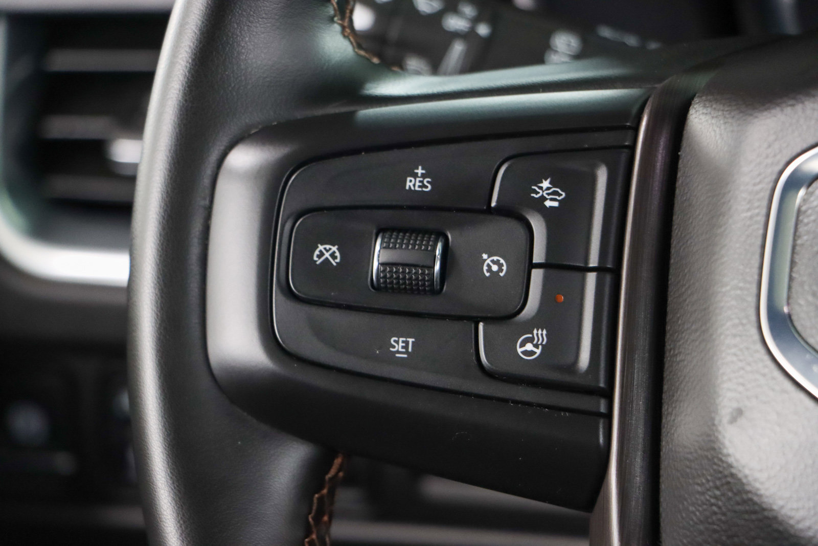 Used 2024 GMC Yukon AT4 w/ Max Trailering Package image 14