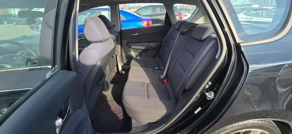 Used 2010 Hyundai Elantra SE FWD image 15