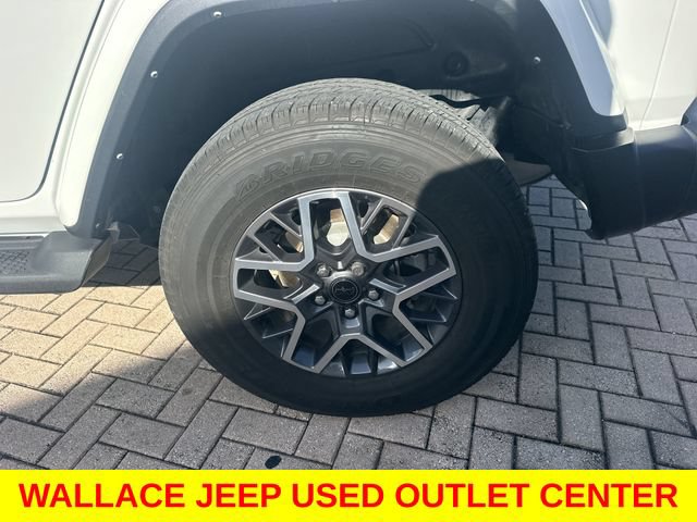Certified 2024 Jeep Wrangler Unlimited Sahara w/ Safety Group AWD/4WD image 10