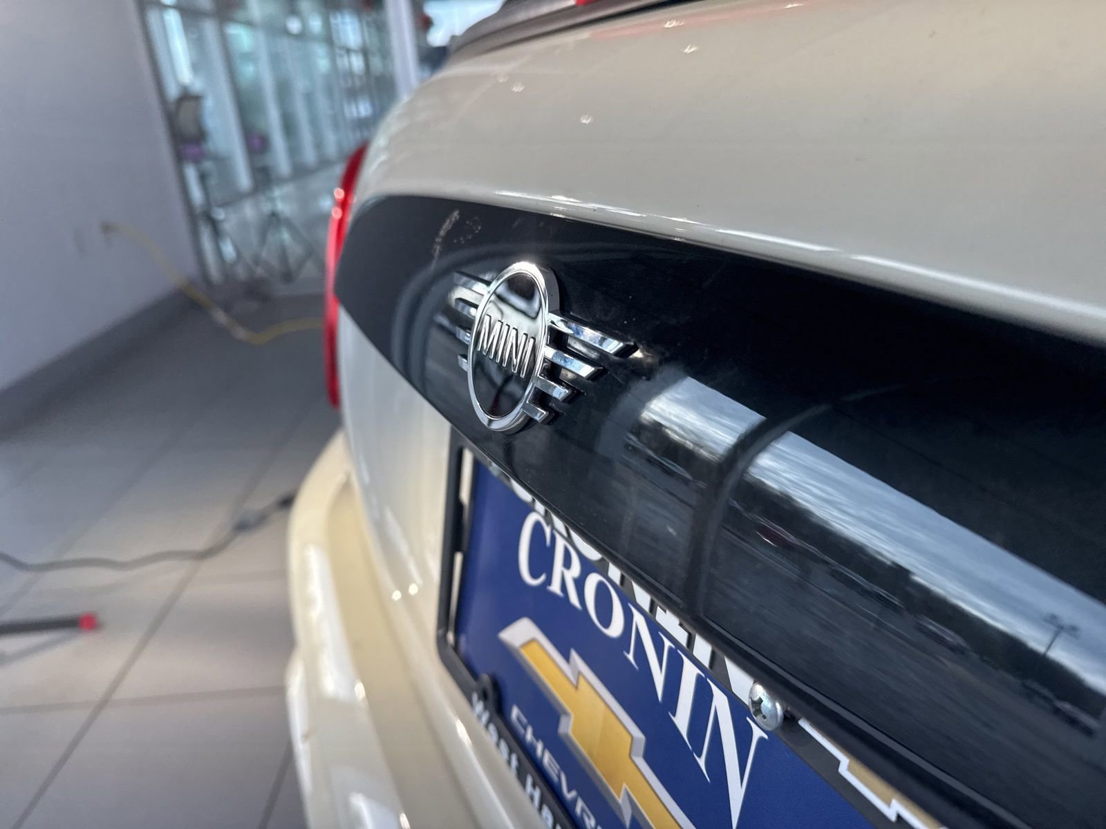 Used 2019 MINI Cooper S w/ Signature Upholstery Package image 10