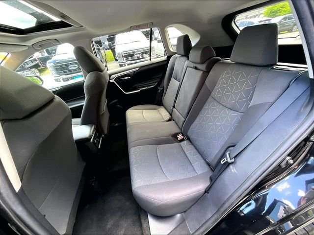 Used 2020 Toyota RAV4 XLE w/ Convenience Package AWD/4WD image 22